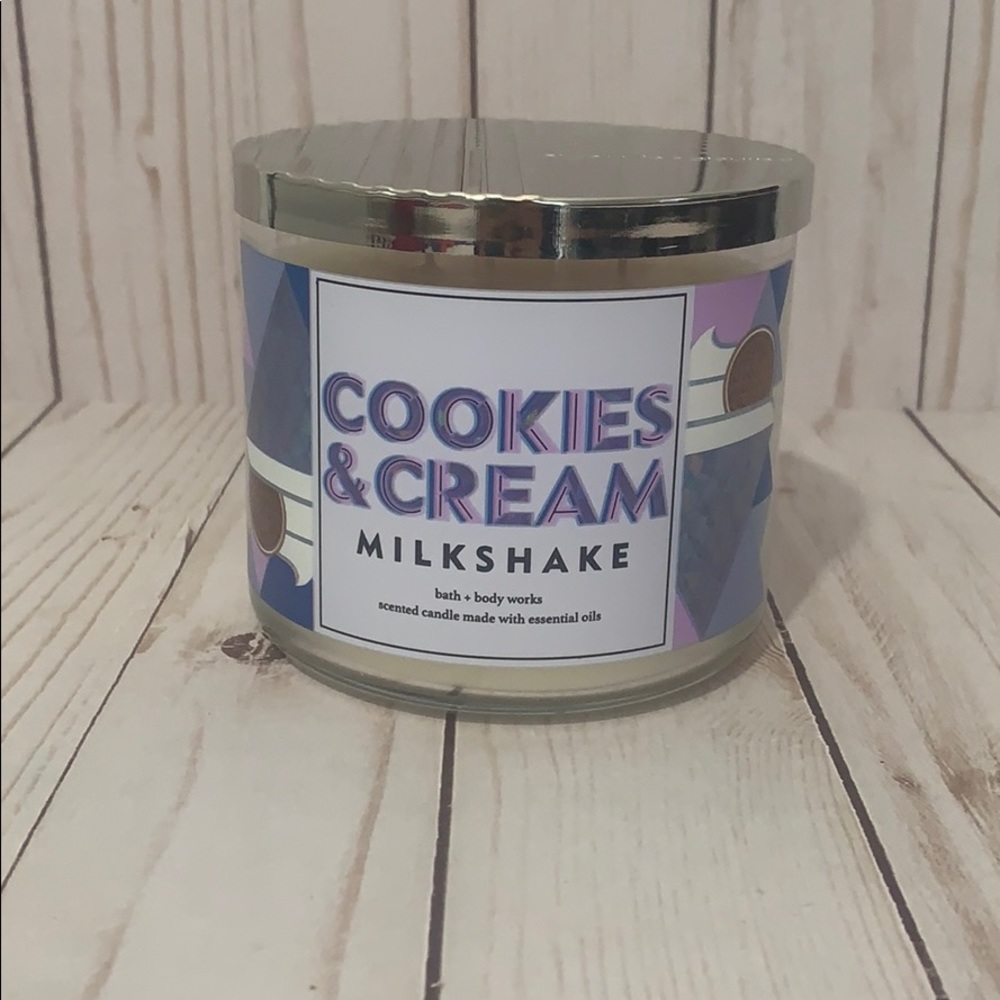 SOLD!!! Bath and Body Works Candle